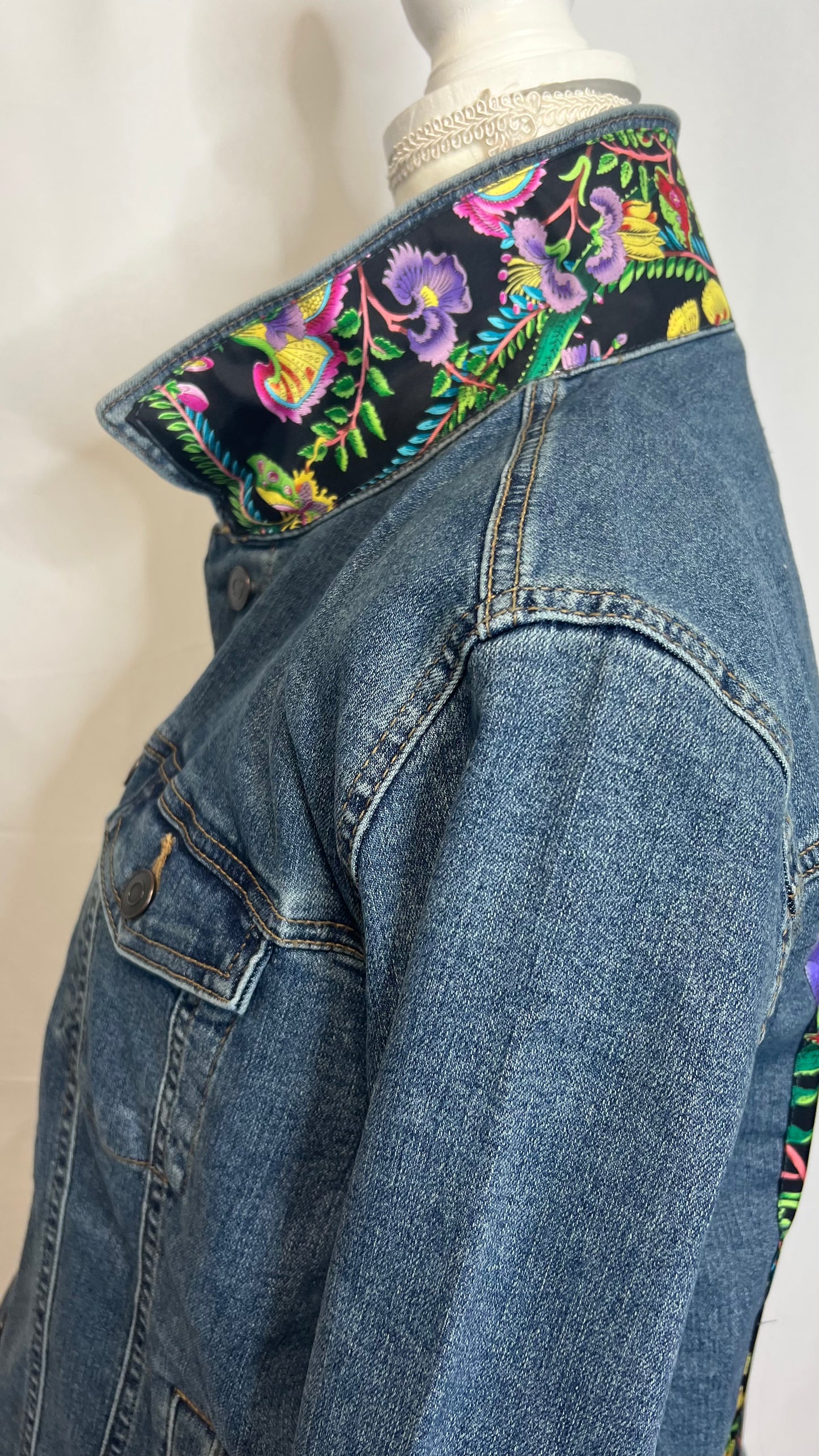 GG Designer Botanical Black Scarf on Blue Denim Jacket size LG