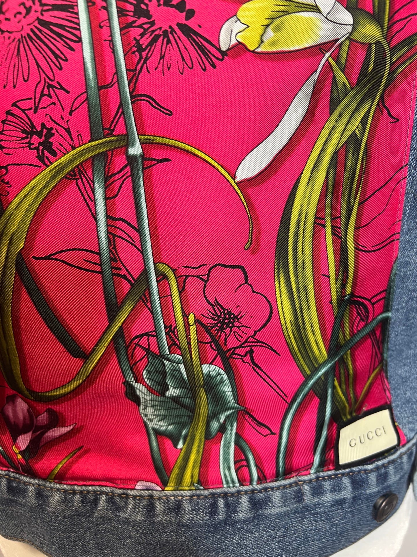 GG Designer Scarf Vibrant Botanical Pink on Blue Denim Jacket Size Small